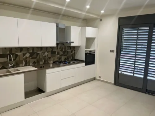 Location Appartement F4 Alger Hydra