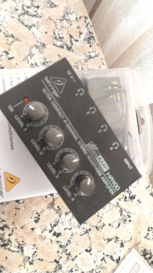 AMPLI CASQUE BEHRINGER ha400
