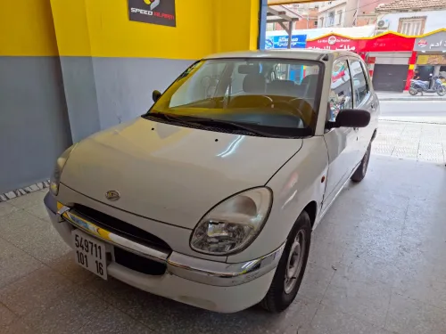 Daihatsu Sirion 2001 
