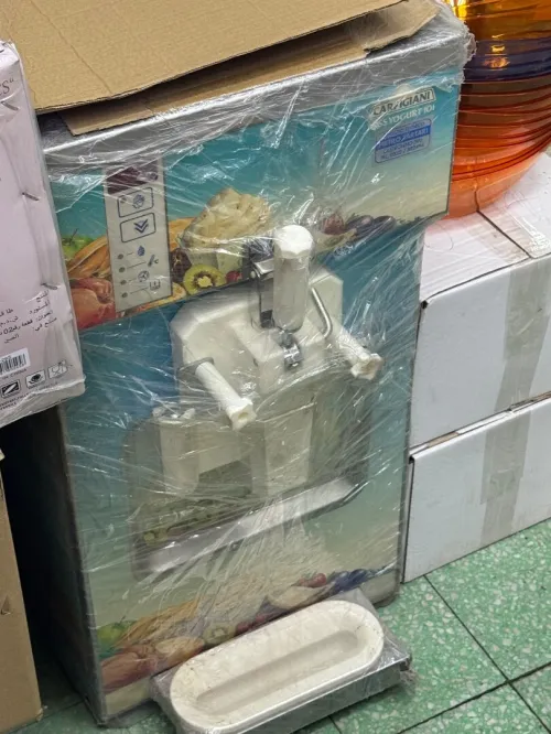 Machine à glace et yaourt 