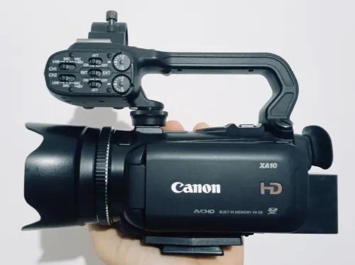 Canon xa10