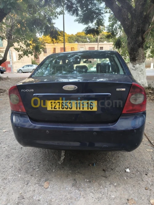 Ford Focus 5 portes 2011 Focus 5 portes