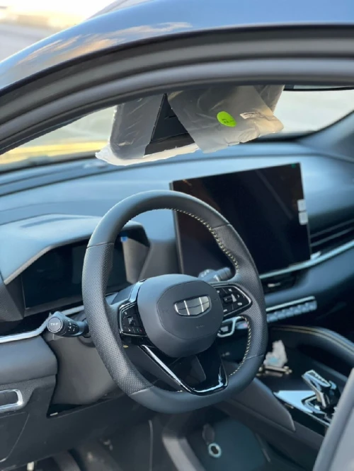 Geely Coolray 2025 La tout sans toit