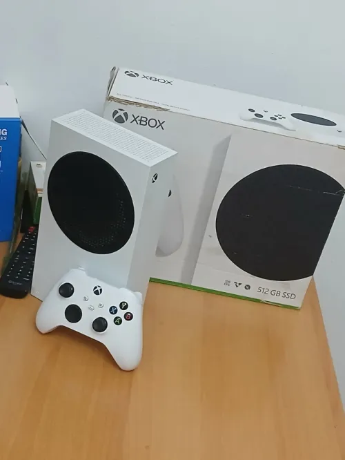 Xbox series s 2021 avec la bôite