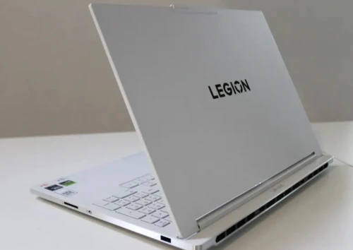 LENOVO LEGION PRO 7