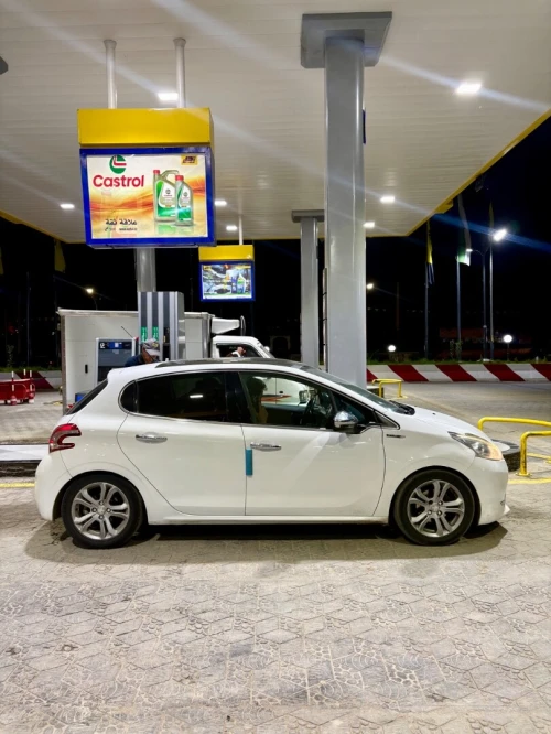 Peugeot 208 2015 Allure
