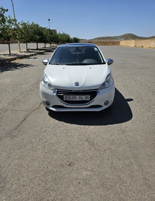 Peugeot 208 2014 Allure 16