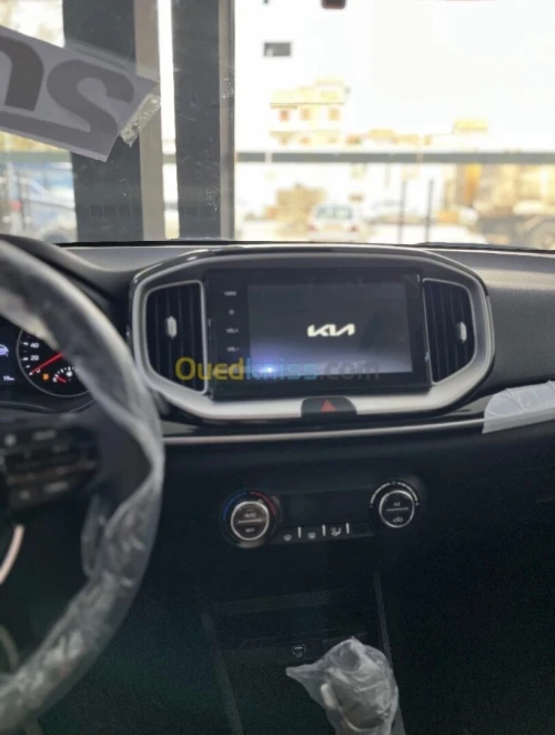 Kia Kx1 2026 Luxury