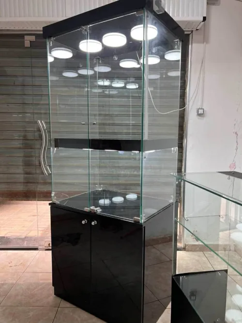 Armoire présentoir