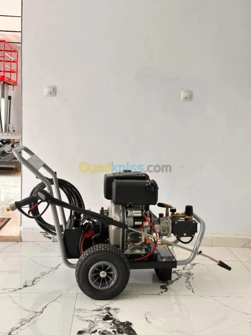 Nettoyeur haute pression professionnel IPC BENZ 200/17 DIESEL