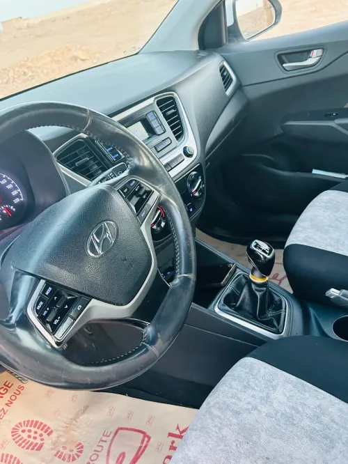Hyundai Accent RB  5 portes 2018 GL DZ