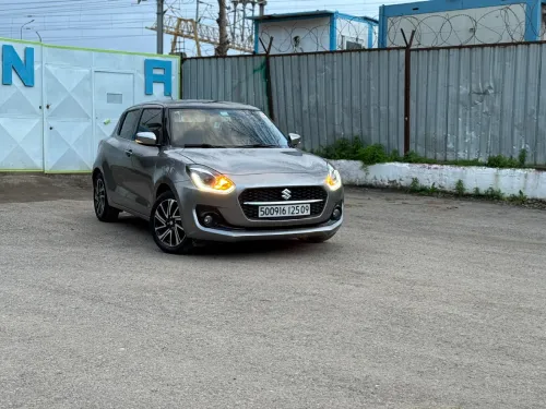 Suzuki Swift 2025 GLX Japan