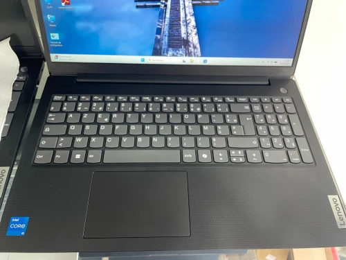 Lenovo V15 G5 i5-13420H (13th Gen)  | 8GB RAM | 256GB SSD |15,6 FHD  | Neuf sous emballage  | Garantie 12 Mois
