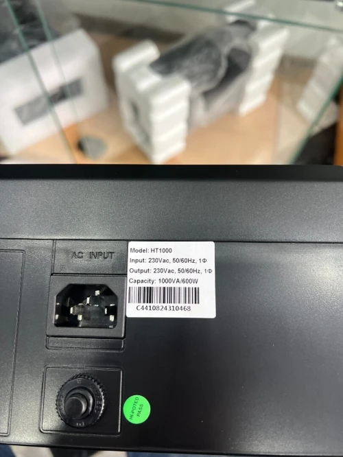Ondeleur Professionnel lutek 1000VA - 8 prise / Protection électrique Premium/ Sécurité électrique