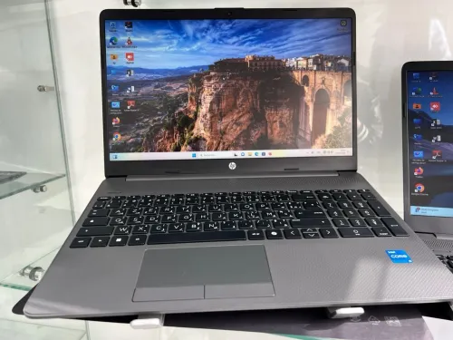 Pc Portable HP 250R G9/i5-1335U/8GB RAM/512GB SSD/ Ecran 15.6''/Garantie 12 Mois / Neuf sous emballage