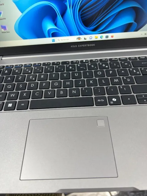 PC PORTABLE ASUS Expertbook /Intel i5-1315U/8G RAM/512GB SSD/FINGERPRINT/ Neuf sous emballage