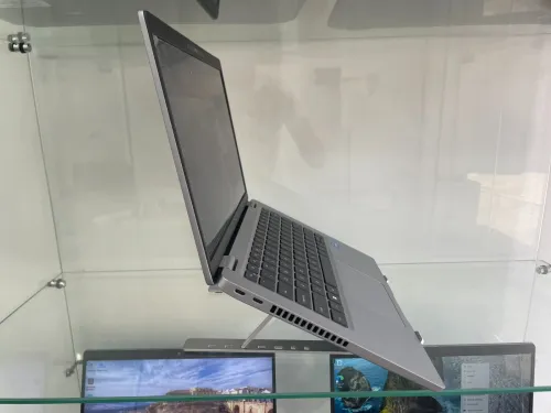 Dell Latitude 5420 Tactile Core i7 11ème Génération 8Go 256Go SSD 14" + Chargeur Original + Cartable & Souris Offerts