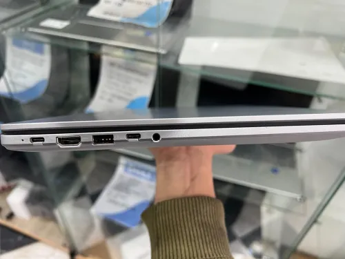 PC PORTABLE ASUS Expertbook /Intel i5-1315U/8G RAM/512GB SSD/FINGERPRINT/ Neuf sous emballage