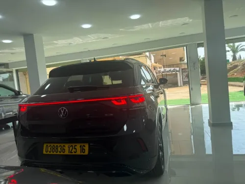 Volkswagen T-Roc 2025 R-Line 