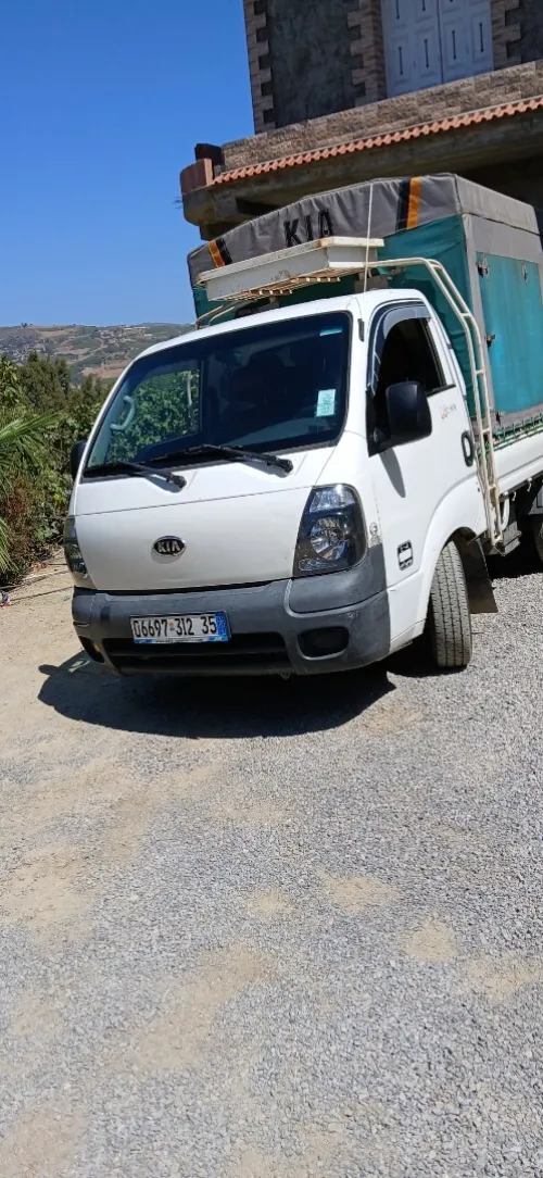 Kia 2700 2012