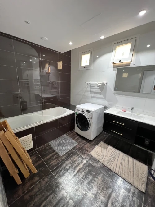 Location vacances Appartement F4 Alger Hydra