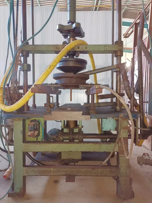Materiel de fabrication d'articles en verre