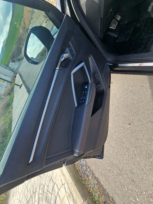 Audi Q3 2022 Q3