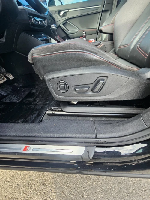 Audi Q3 2022 Q3