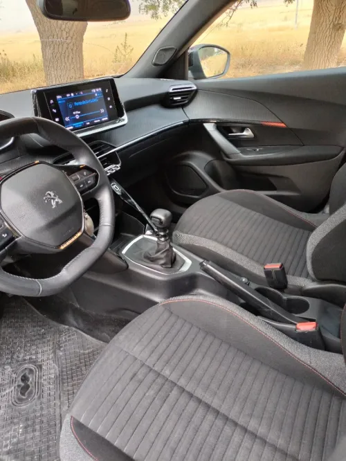 Peugeot 2008 2022 