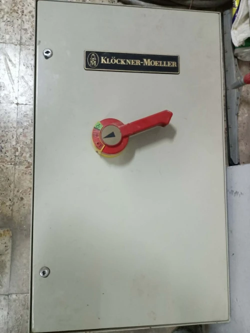 Sectionneur triphasé industriel  {Forte puissance}