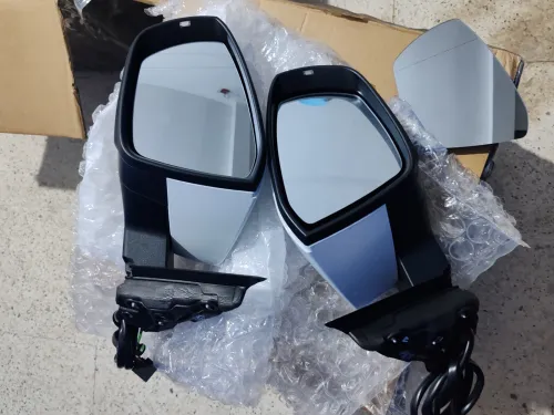 rétroviseur T ROC et Tharu XR 2025