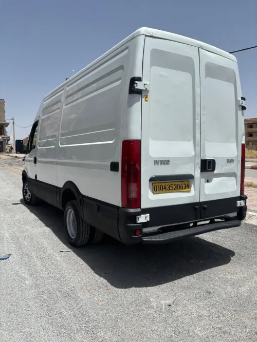 IVECO C11 2006