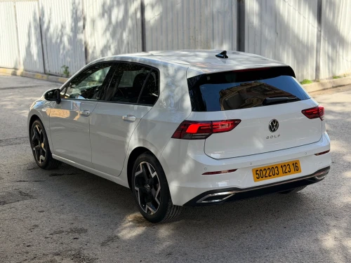 Volkswagen Golf 8 2023 Move