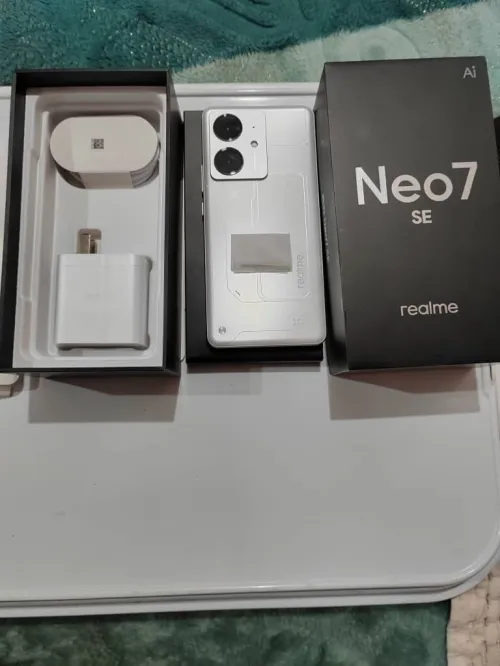 Realme Neo 7 se