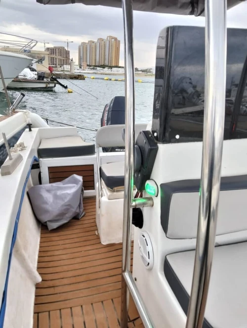 BATEAU POLYORE 5m20  PRÊT À NAVIGUER