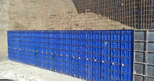قوالب وأدوات البناء