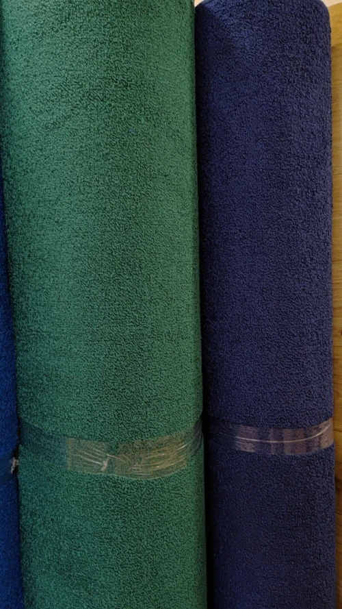 Moquette tapis Marron,bleu, noir,verre, beige,gris