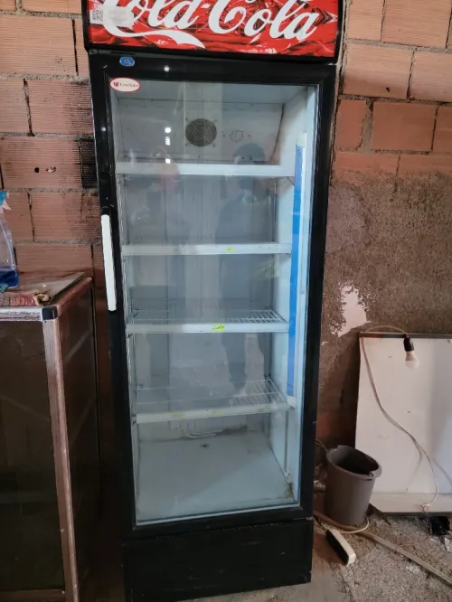 A vendre frigo cold-cola / fast-food/ cafétéria très bon état