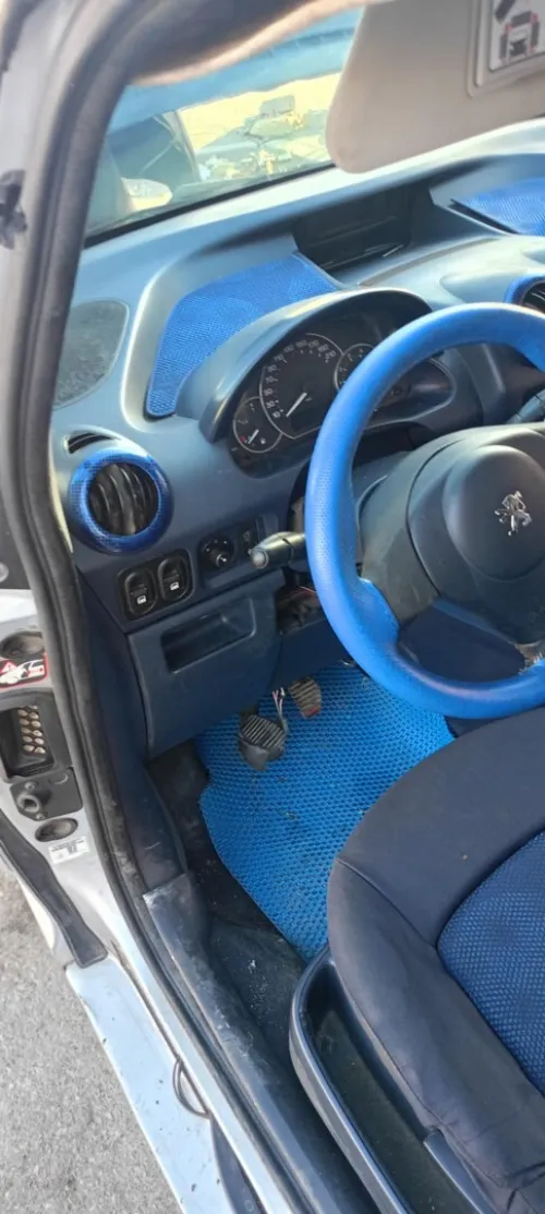 Peugeot 1007 2006 
