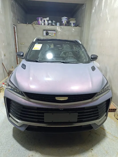 Geely Coolray 2026 رمادية