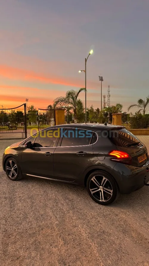 Peugeot 208 2018 GT Line
