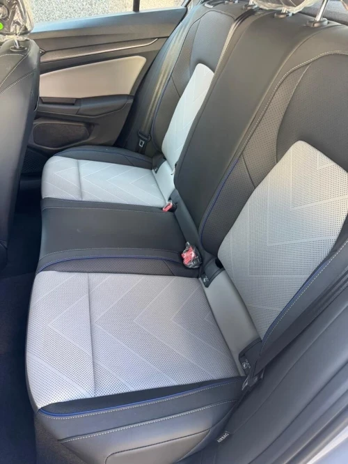 Volkswagen Golf 8 2025 Tfsi 300