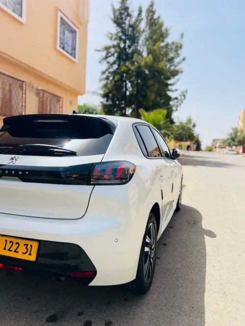 Peugeot 208 2022 Allure