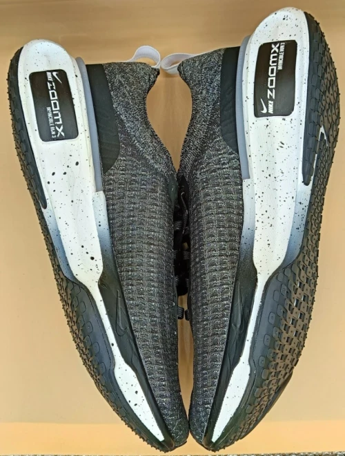 Nike invincible 3 zoom x