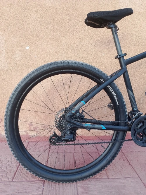 BTWIN ROCKRIDER 520