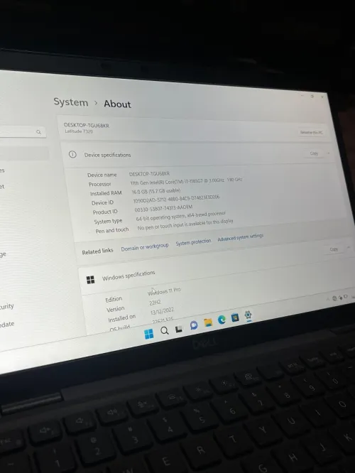 Dell latitude 7320 I7 11gen  Ram 16gb ddr4 Rom 256gb ssd nvme 