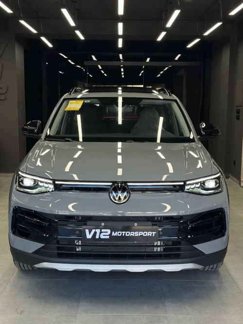 Volkswagen Tharu 2025 XR + siège et malle électrique