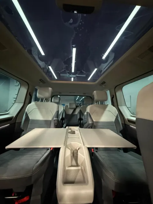 Volkswagen multivan 2023 edition black