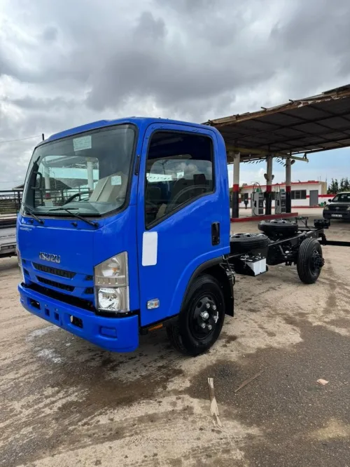 Isuzu Isuzu npr 2026