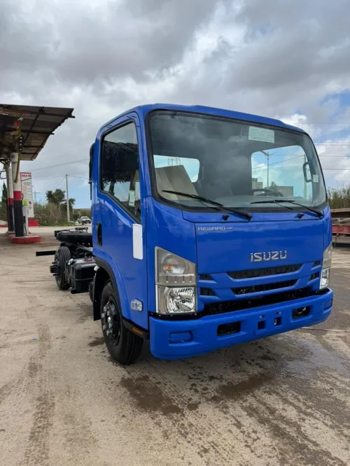 Isuzu Isuzu npr 2026